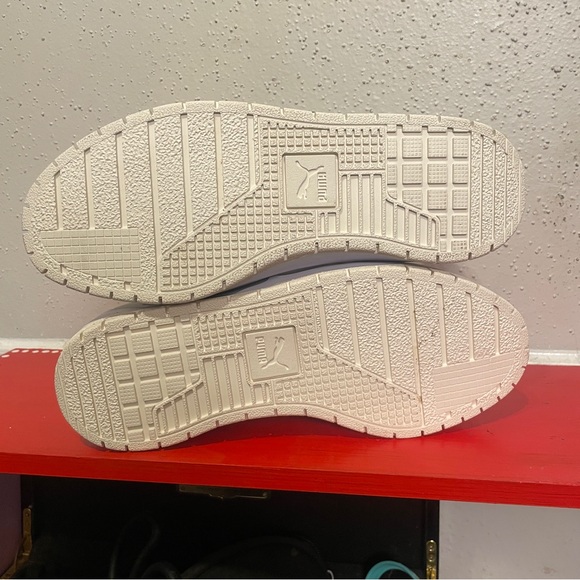 Puma Women's Cali Dream sneakers in white with lavender accents sz 7.5 - Picture 7 of 8